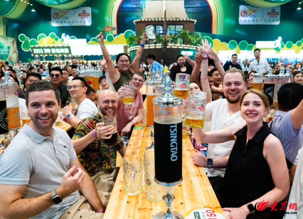 柳荷投资 “啤酒游轮”等你来“哈”！就在青岛西海岸新区金沙滩啤酒城